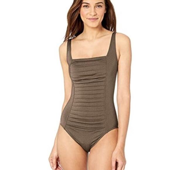 Calvin Klein Bronze Metallic Ruched Front One-Piece
Swimsuit Swimsuit Size 16 - Picture 1 of 11